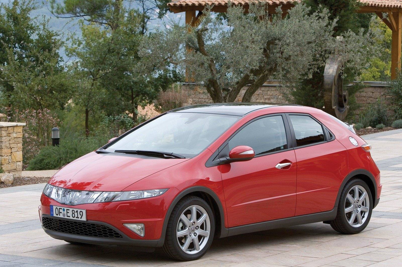 Civic 1.8 i-VTEC Hatchback (EU)