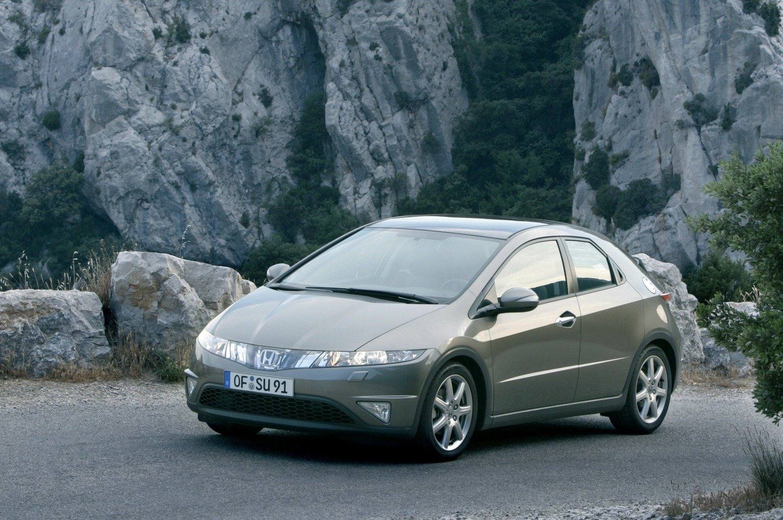 Civic 1.8 i-VTEC Hatchback (EU)