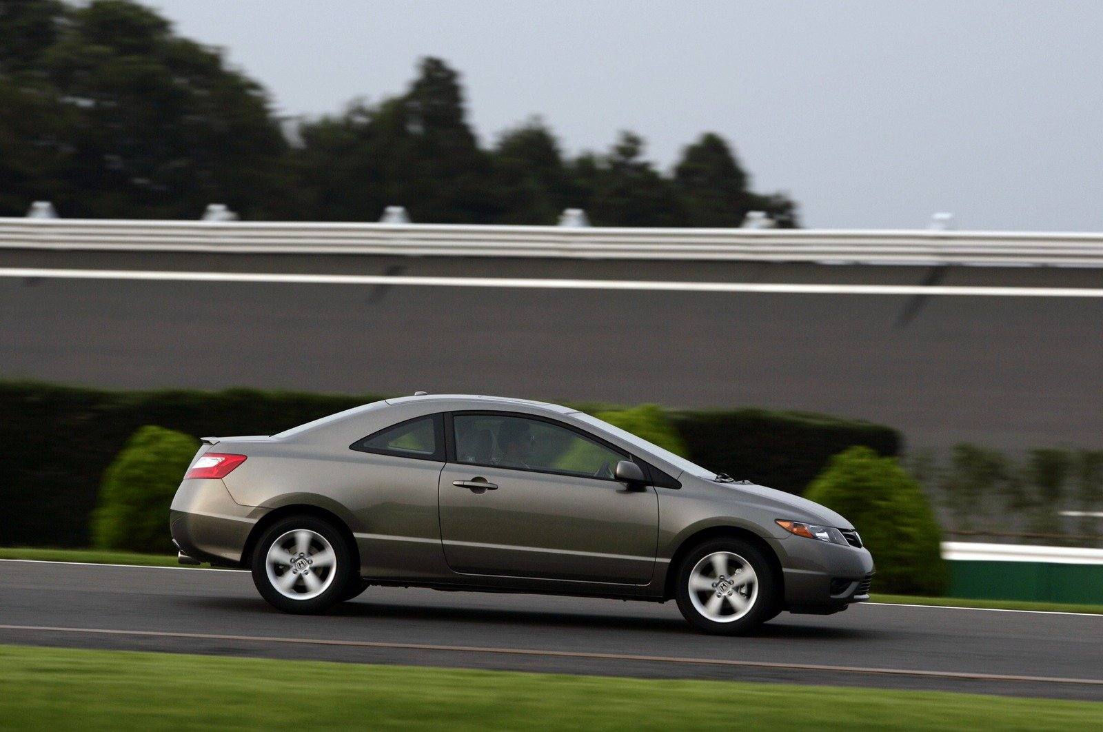 Civic LX Coupe (US)