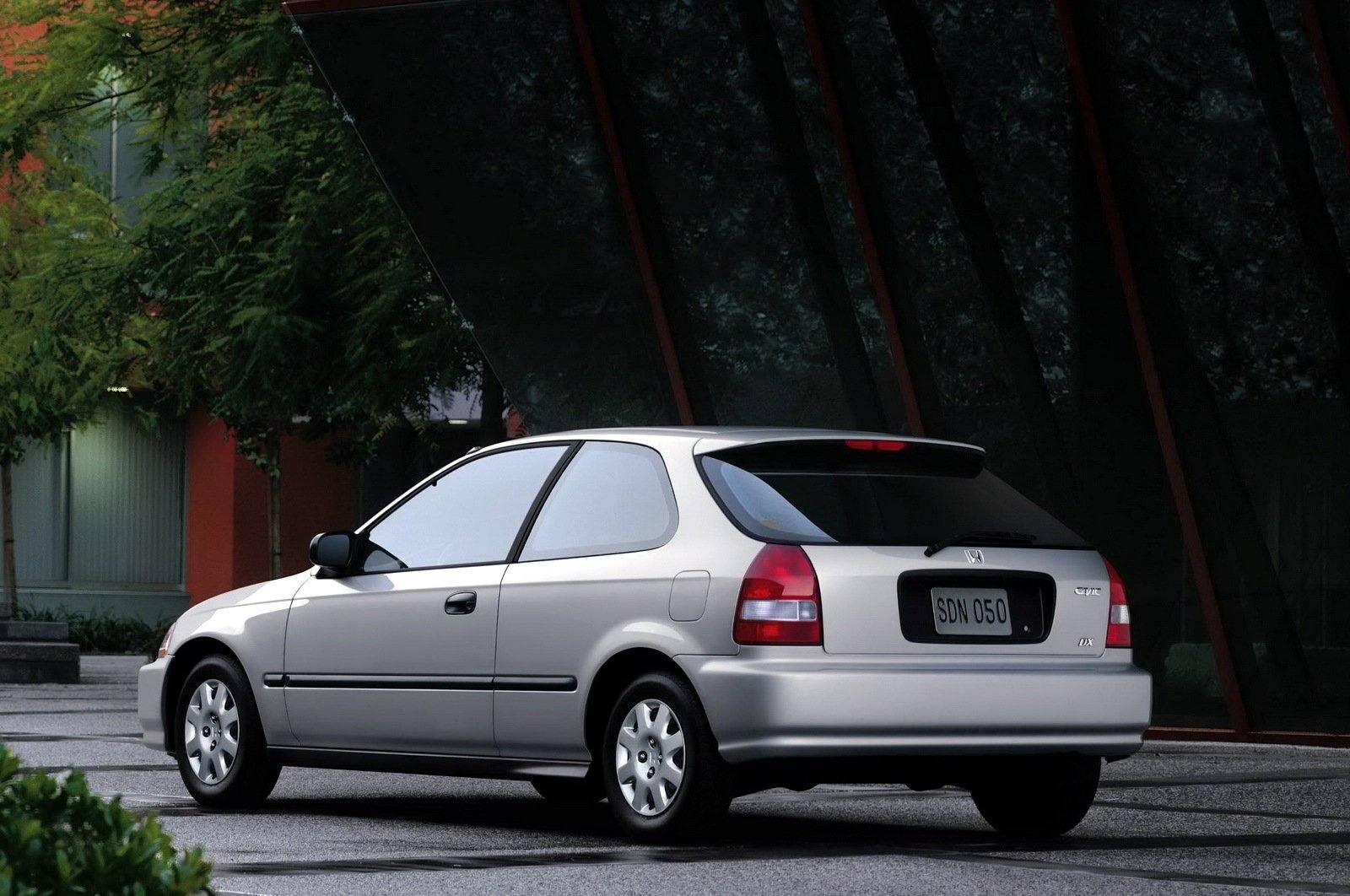 Civic 1.6 VTi 3-Door (EU)