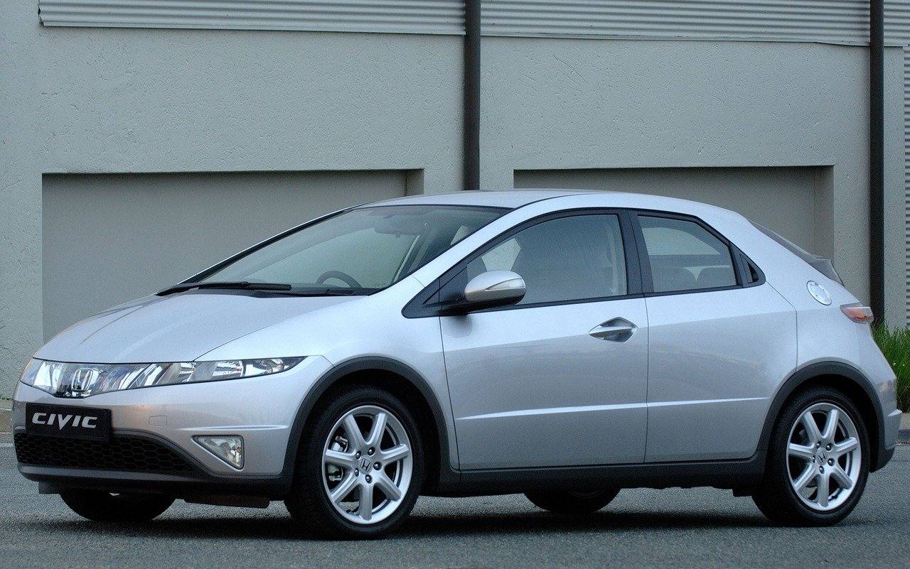 Civic 1.8 i-VTEC Hatchback (EU)