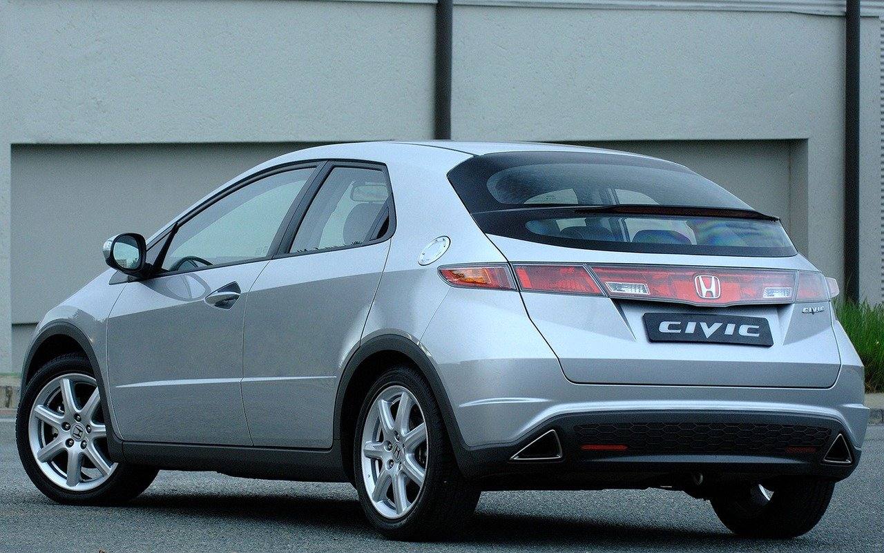 Civic 1.8 i-VTEC Hatchback (EU)