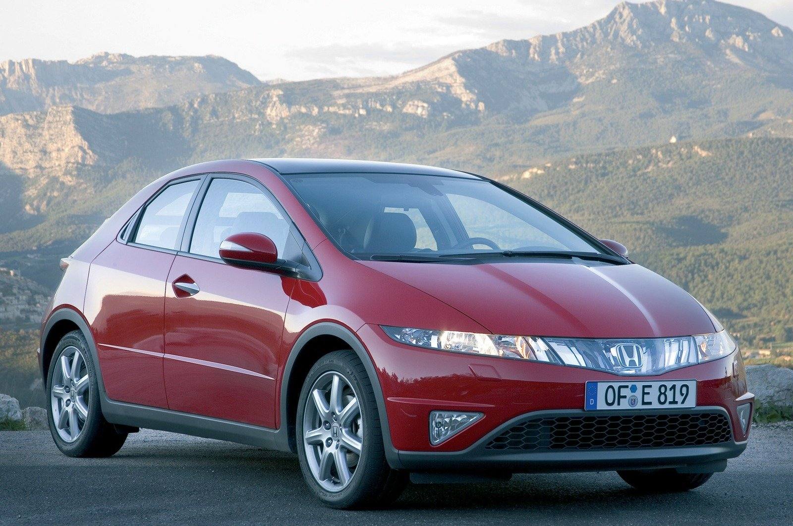 Civic 1.8 i-VTEC Hatchback (EU)