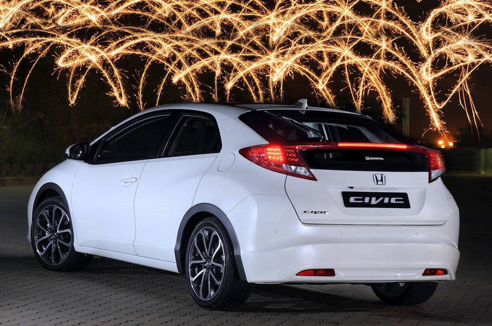Civic 1.6 i-DTEC Hatchback (EU)
