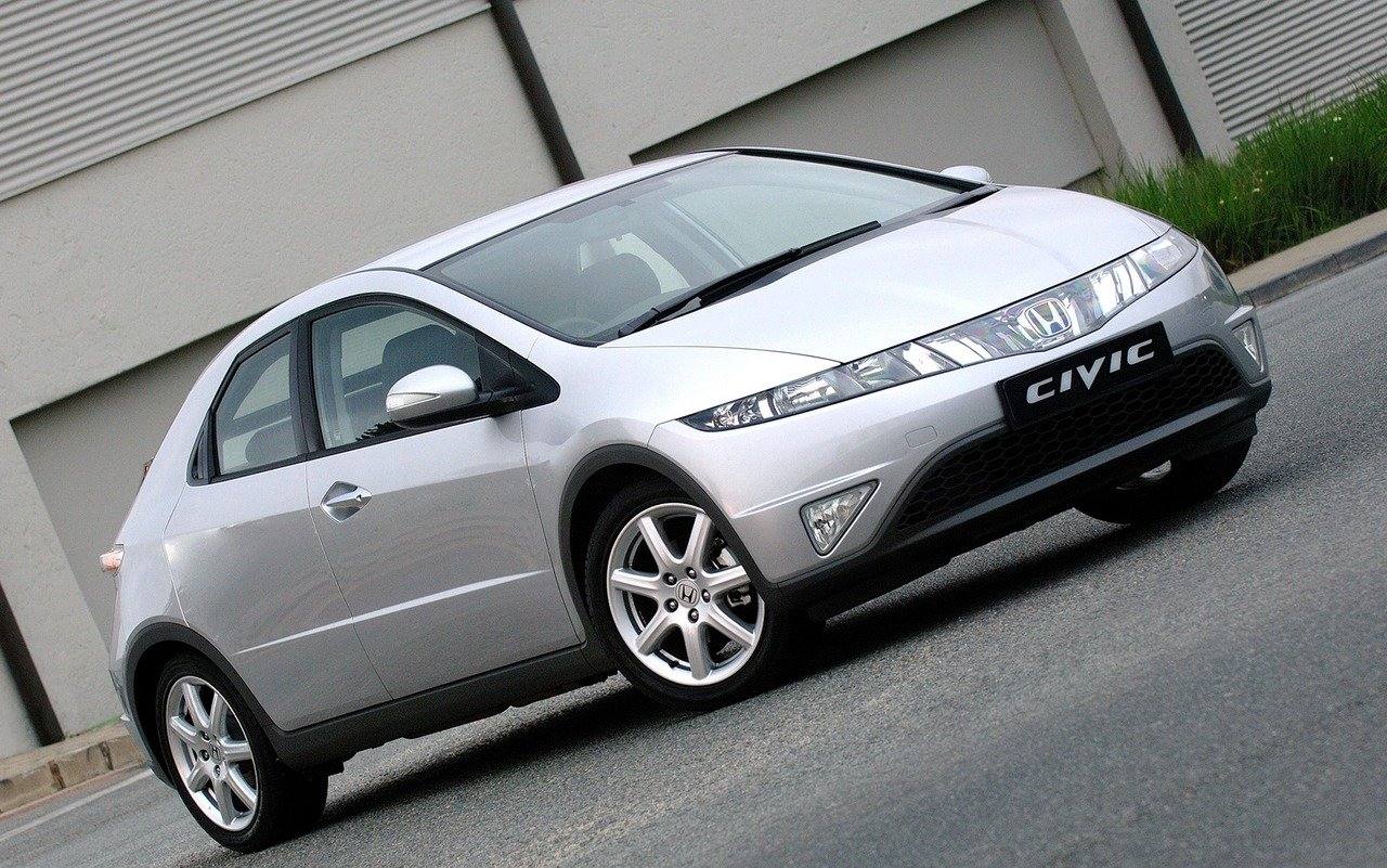 Civic 1.8 i-VTEC Hatchback (EU)