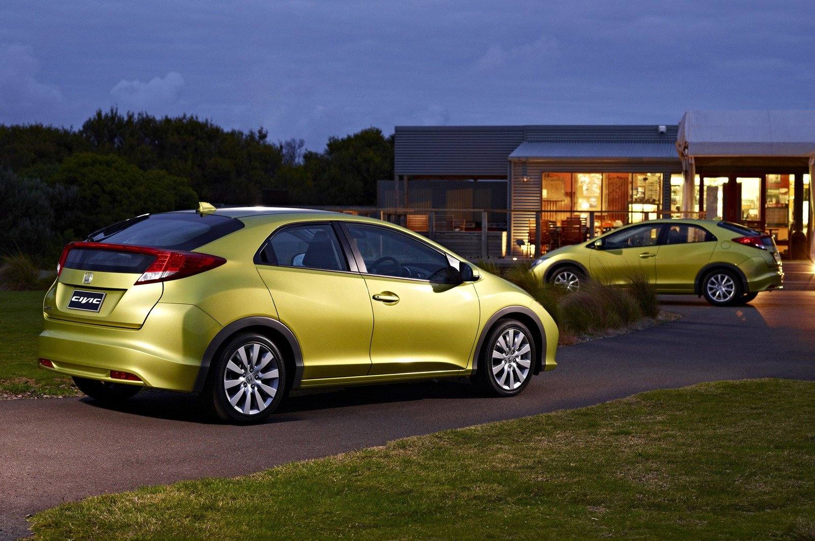 Civic 1.6 i-DTEC Hatchback (EU)