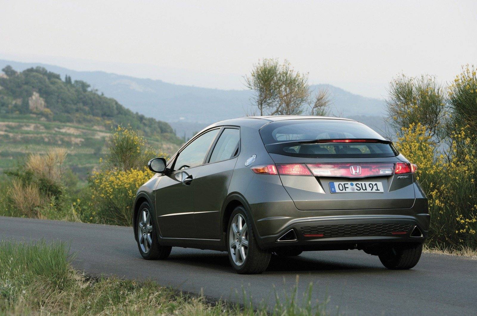Civic 1.8 i-VTEC Hatchback (EU)
