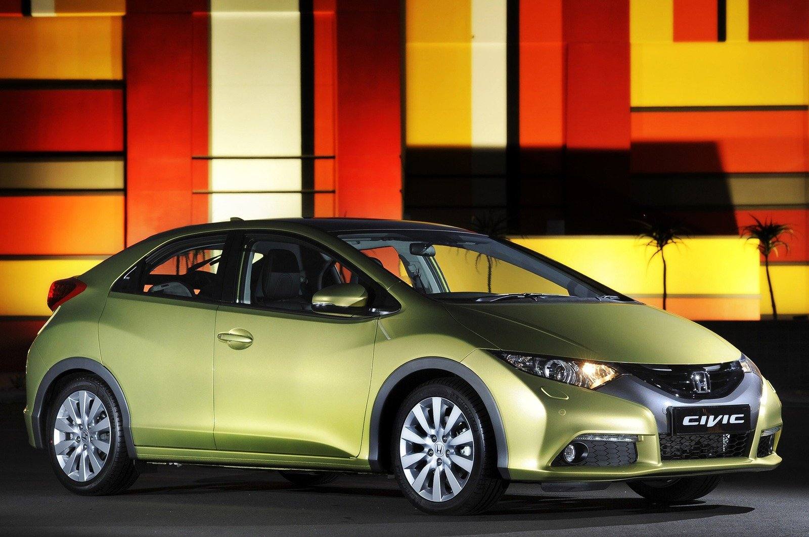 Civic 1.6 i-DTEC Hatchback (EU)