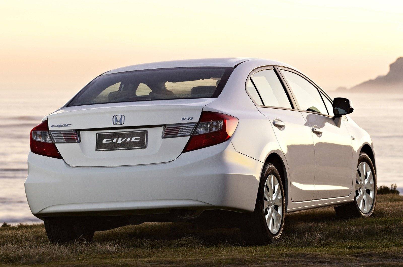 Civic LX (FB)