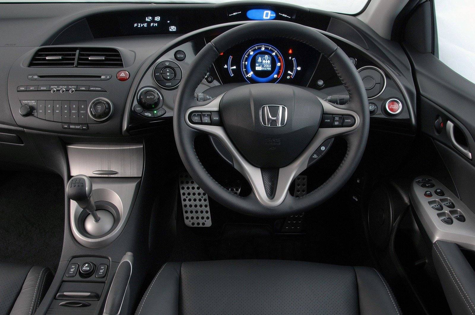 Civic 1.8 i-VTEC Hatchback (EU)
