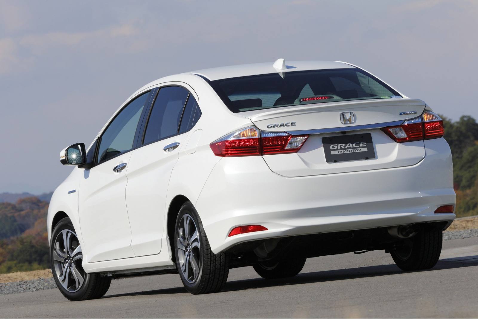 Grace Hybrid EX (GM4)