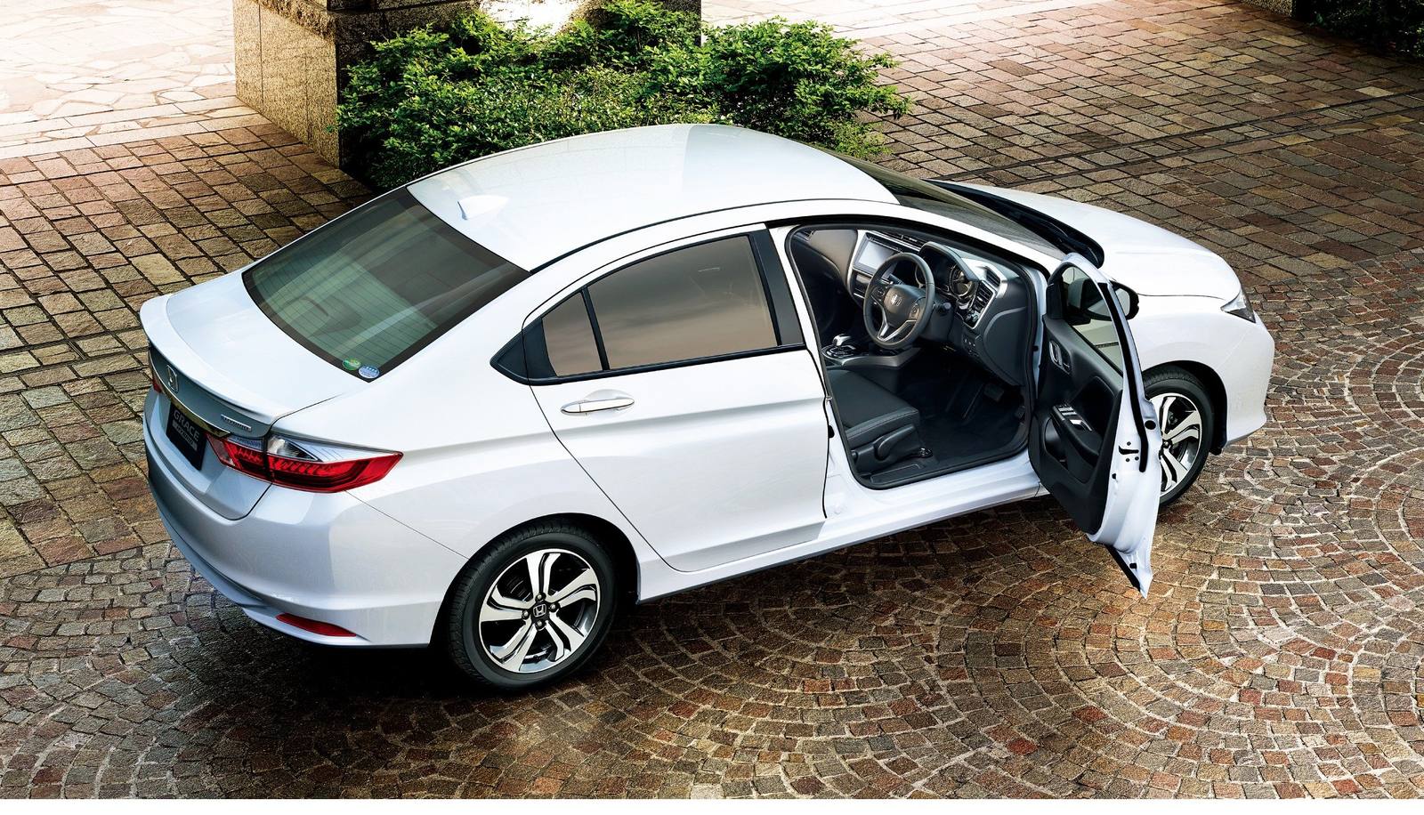 Grace Hybrid EX (GM4)
