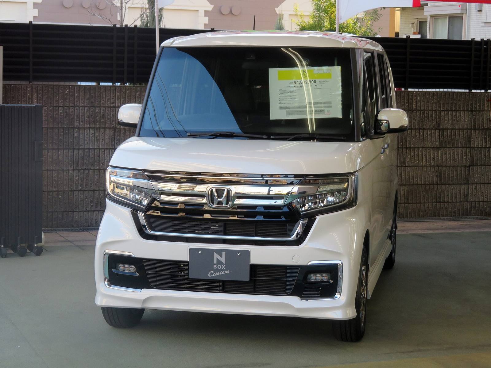 N-Box Custom Turbo (JF3)