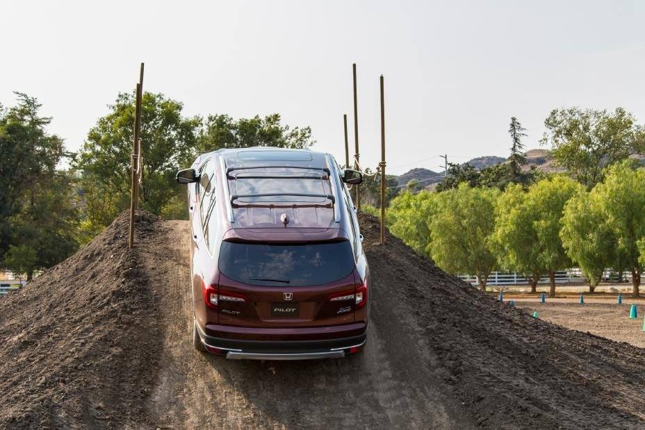 Touring AWD