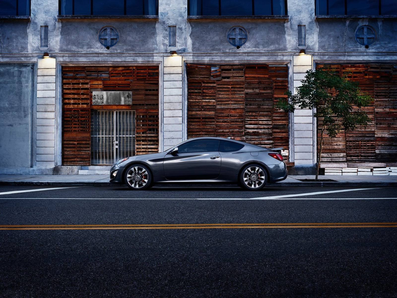 Genesis Coupe 2.0T