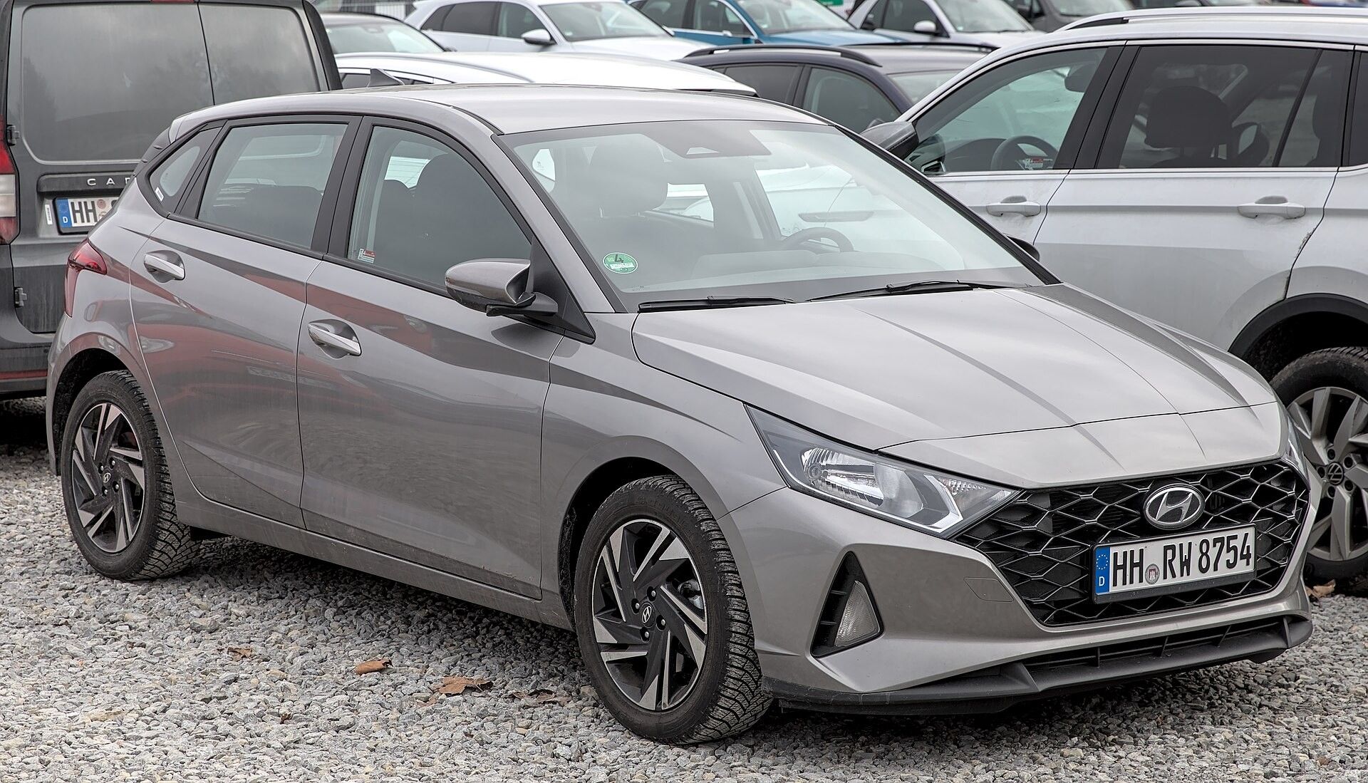 i20