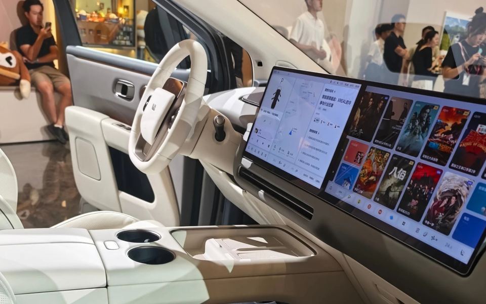 i8