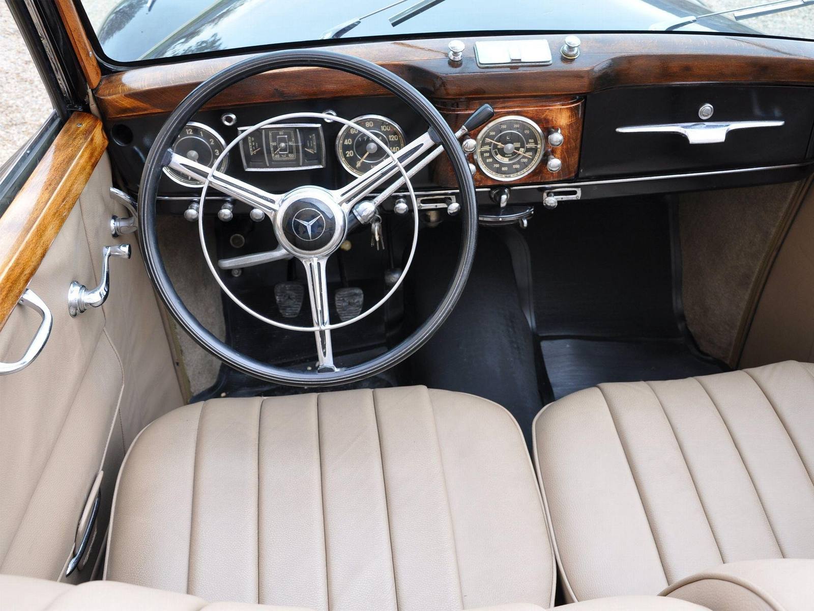 220 Cabriolet B