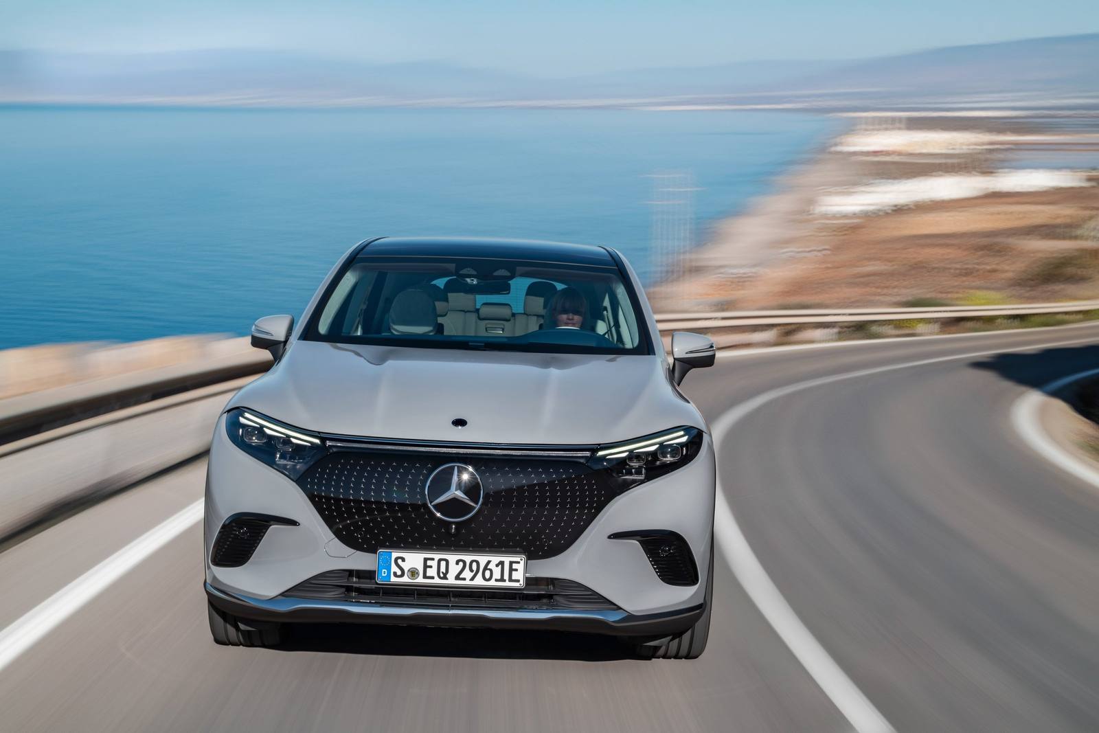 EQS 450+ SUV