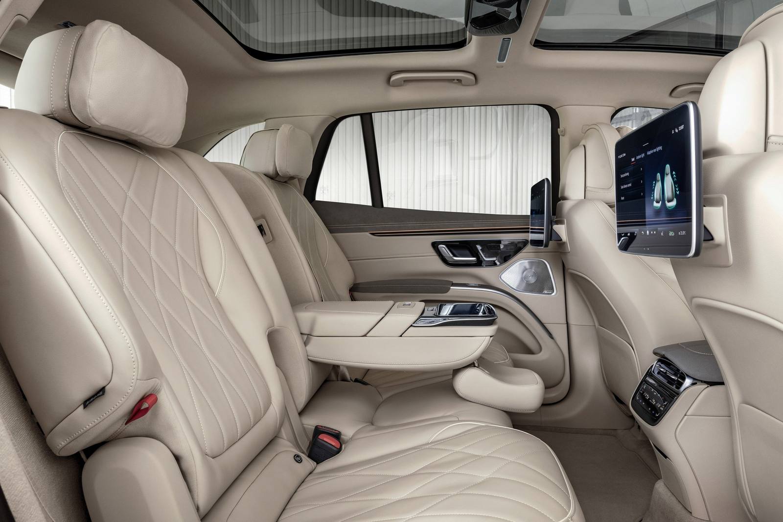 EQS 450+ SUV