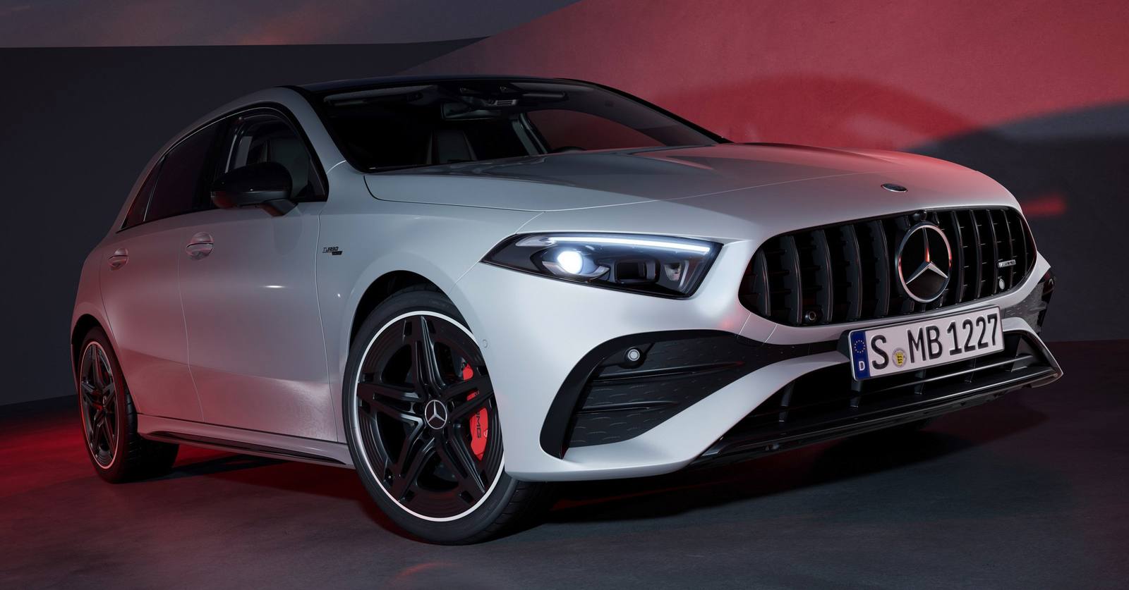 A 35 AMG 4MATIC