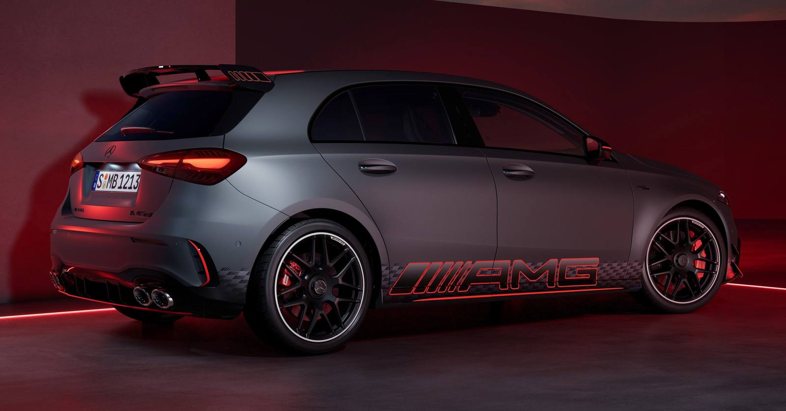 A 35 AMG 4MATIC