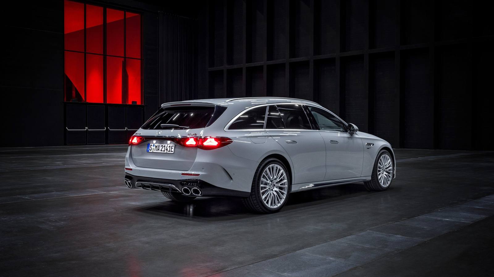 Mercedes-AMG E 53 HYBRID 4MATIC+ Estate