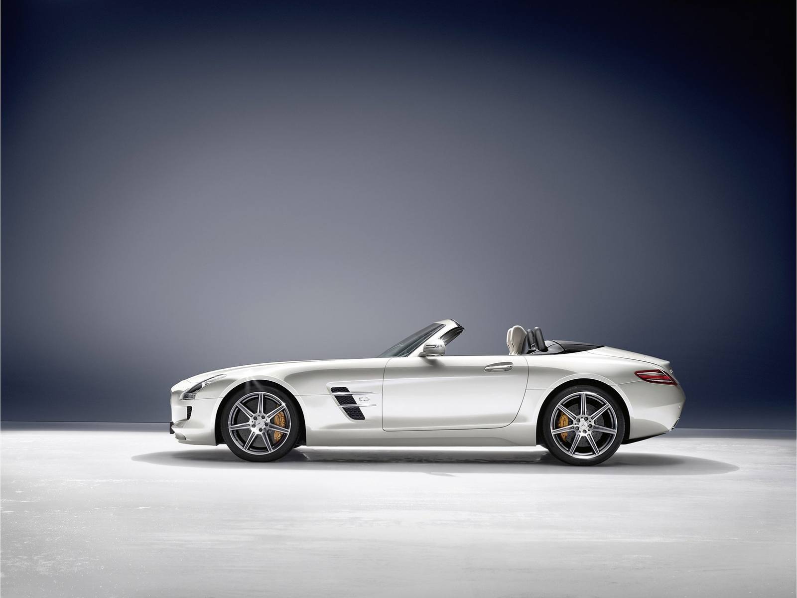 SLS AMG Roadster