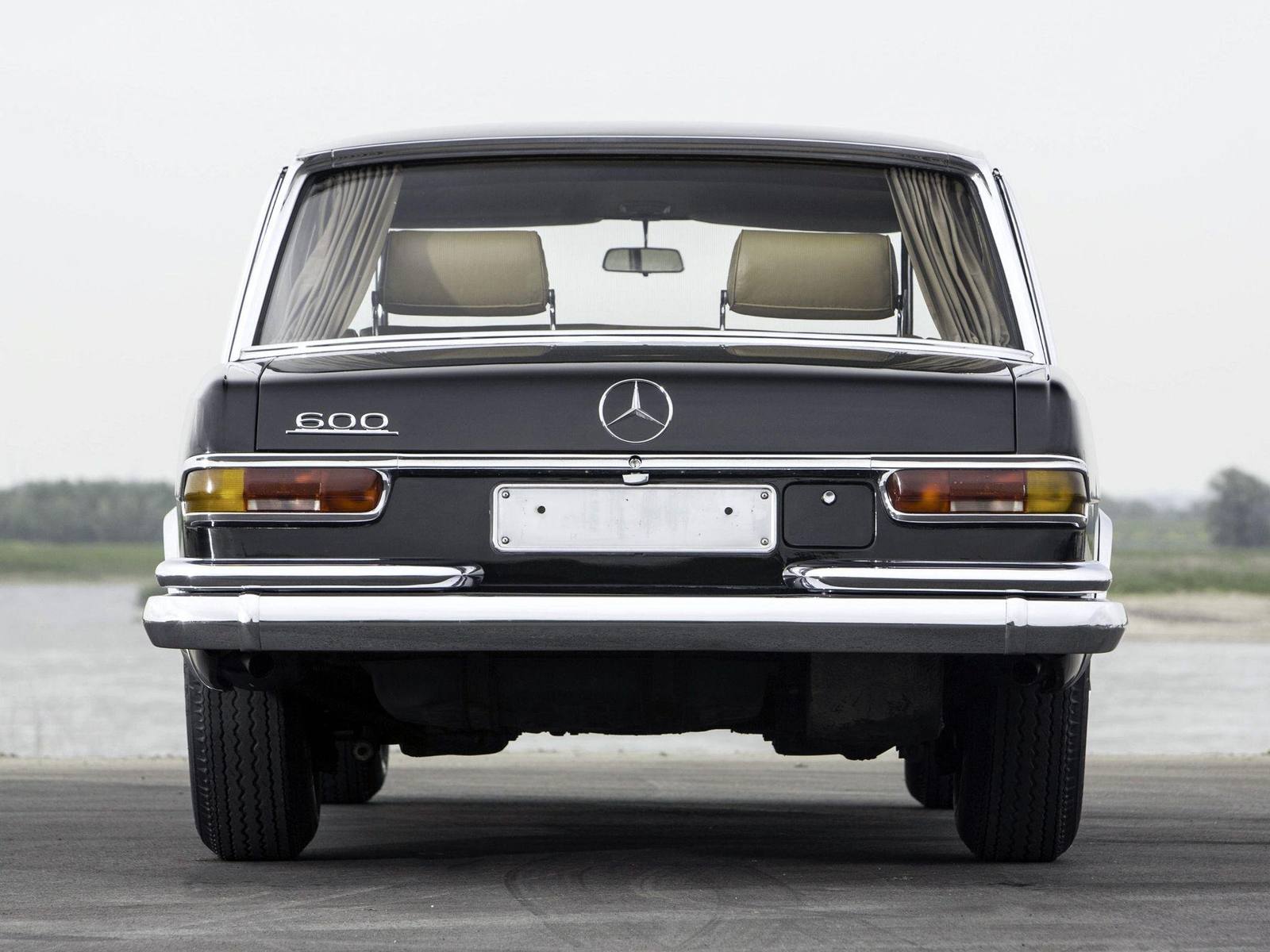 600 Pullman 6-Door