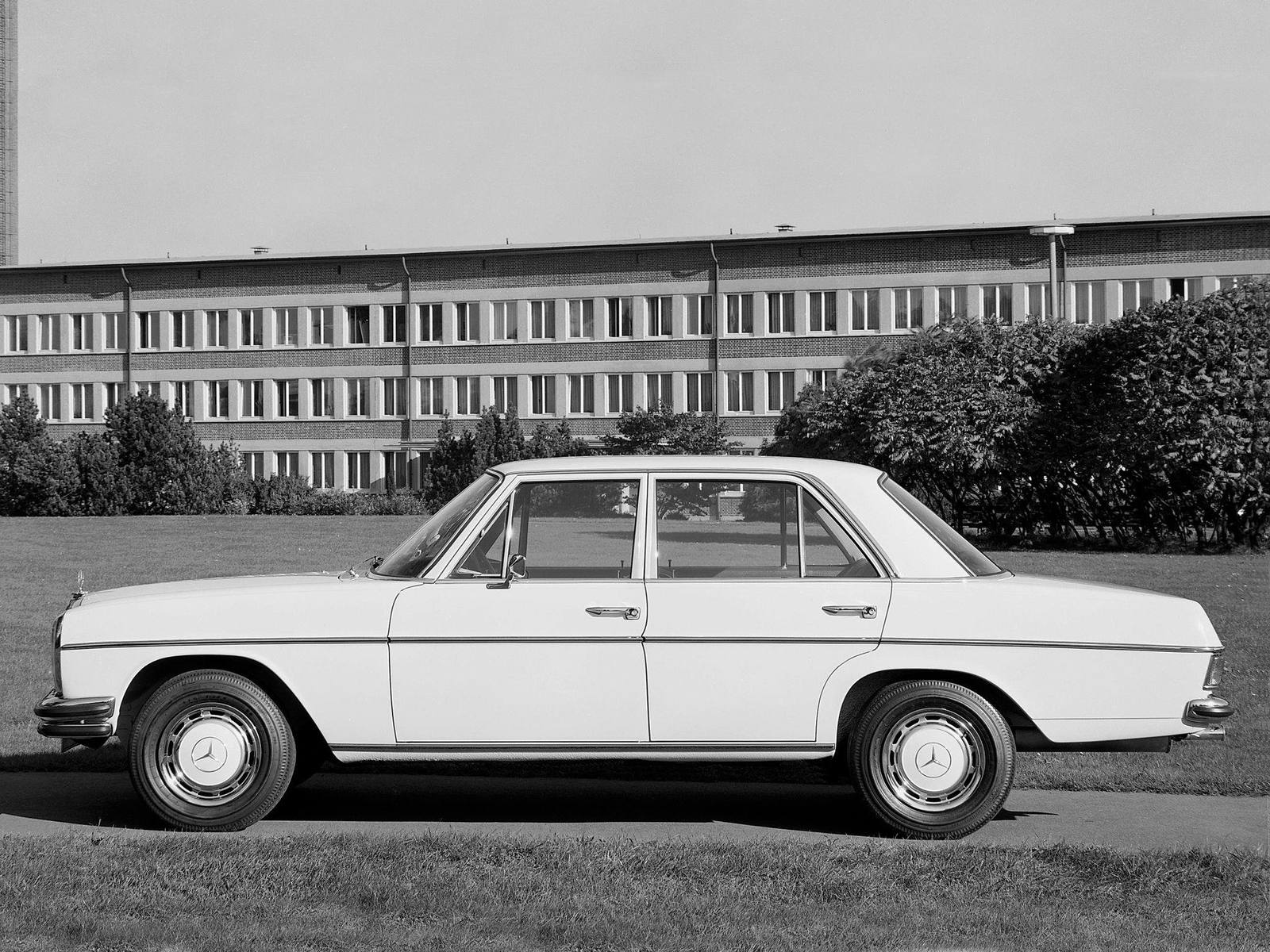 250
