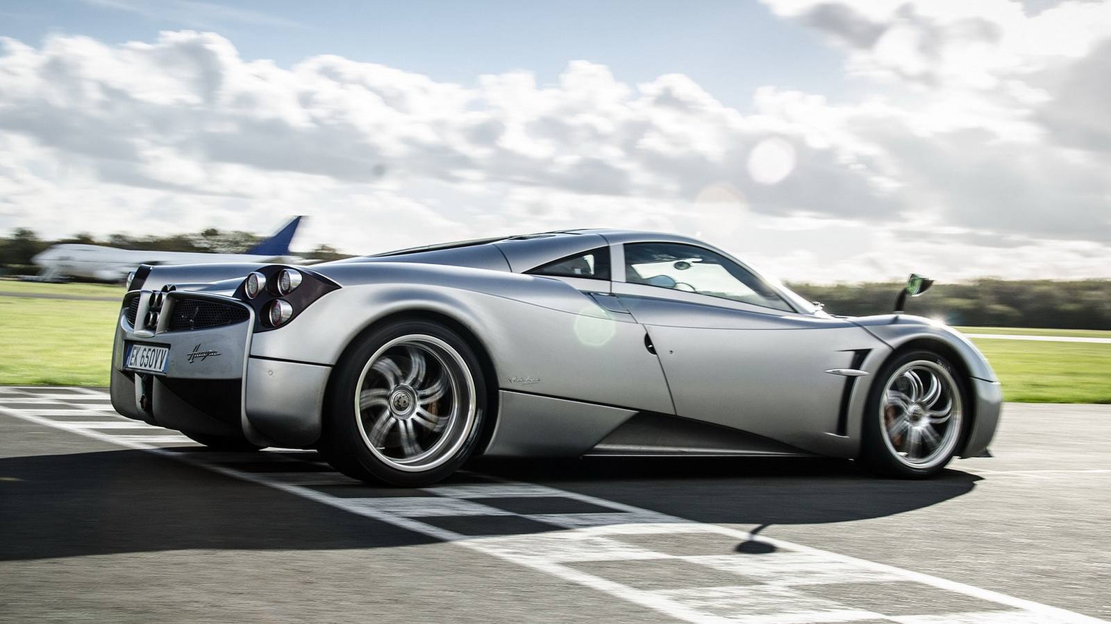 Huayra 70 Derecho (few-off, Grandi Complicazioni)