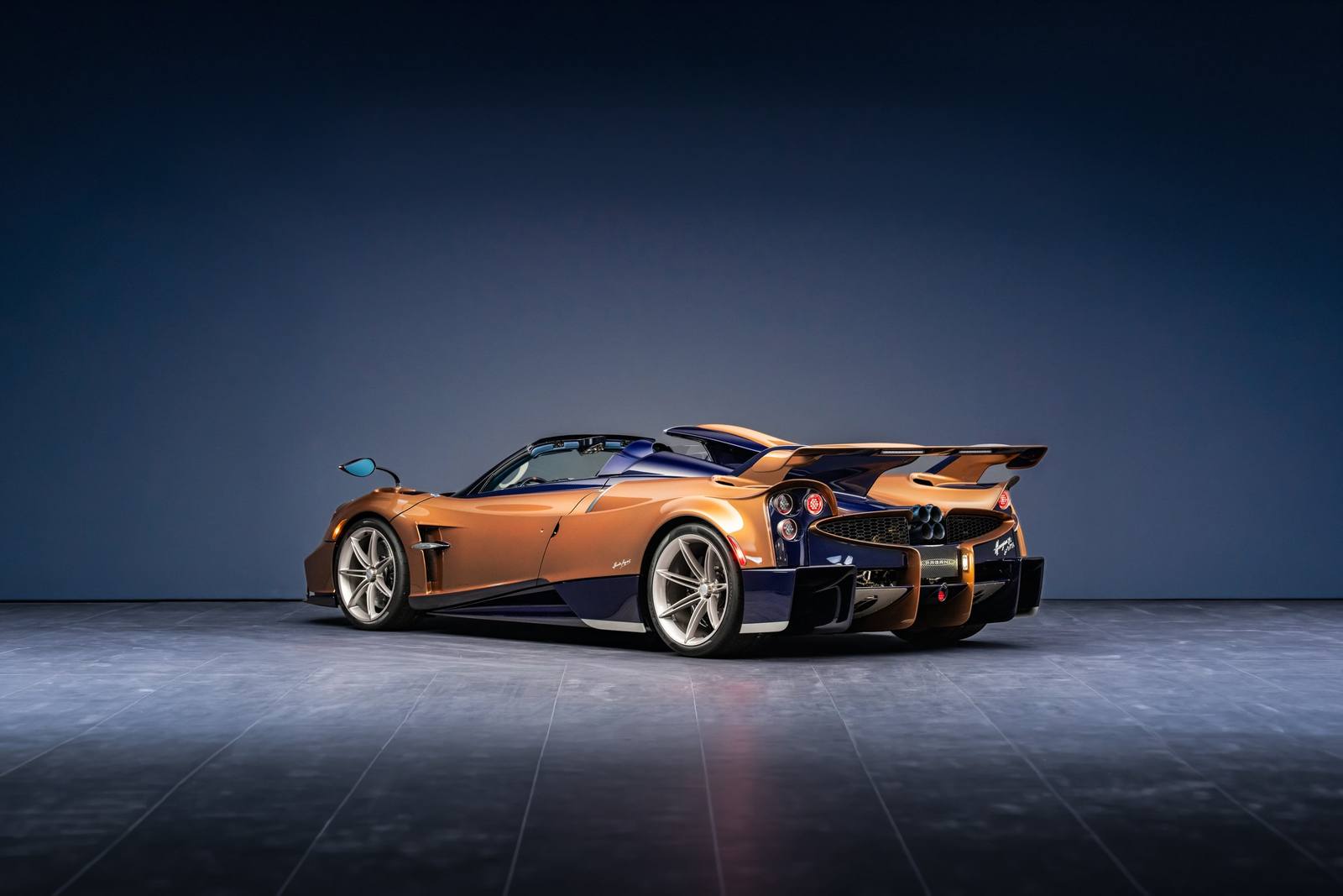 Huayra 70 Derecho (few-off, Grandi Complicazioni)