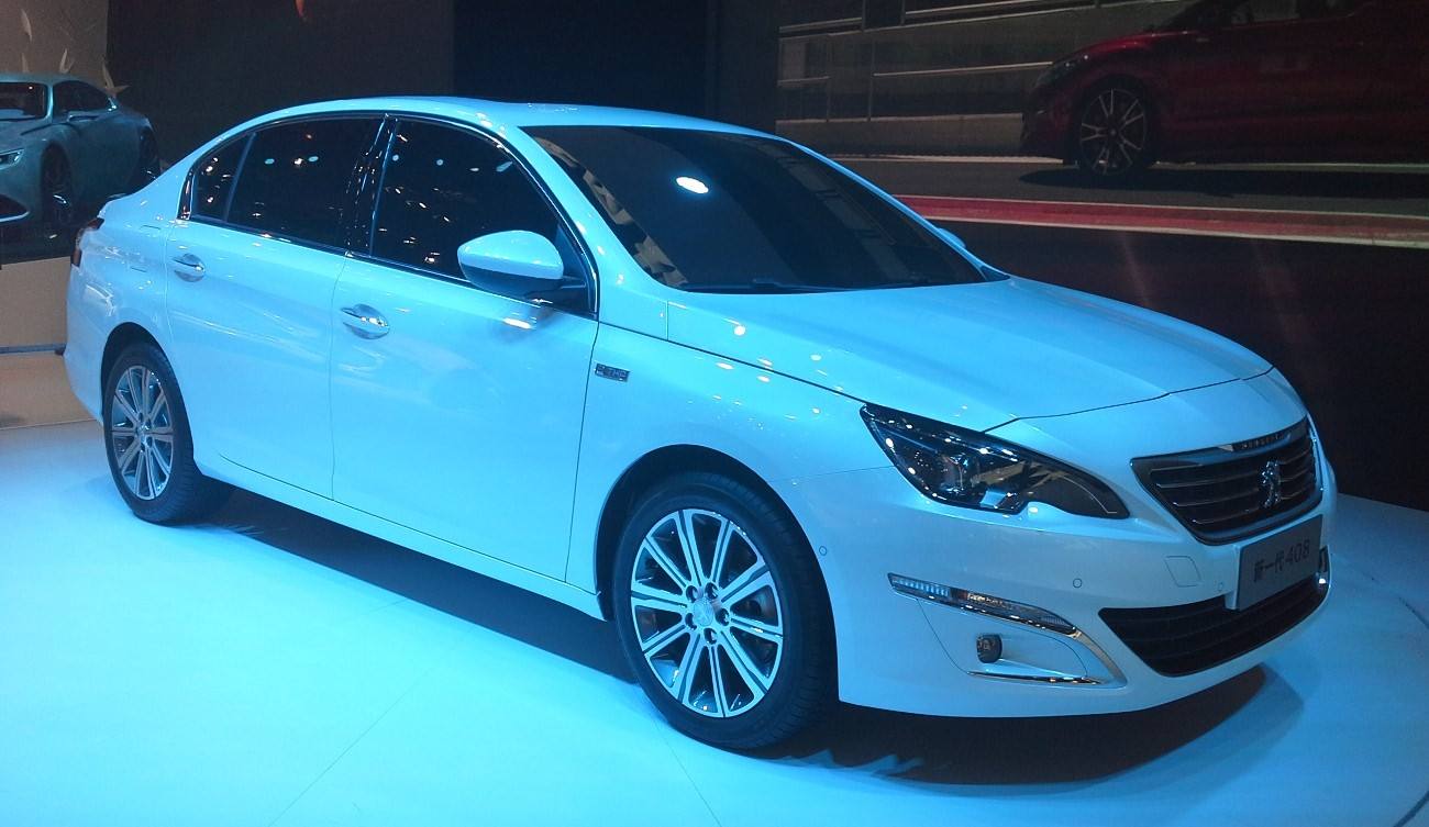 408 Hybrid 225 (PHEV)