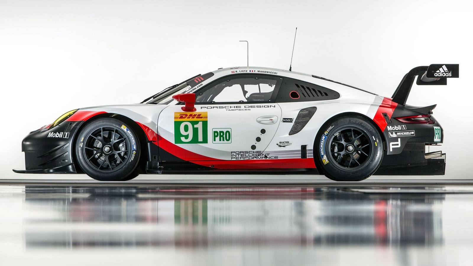 911 RSR (mid-engine)