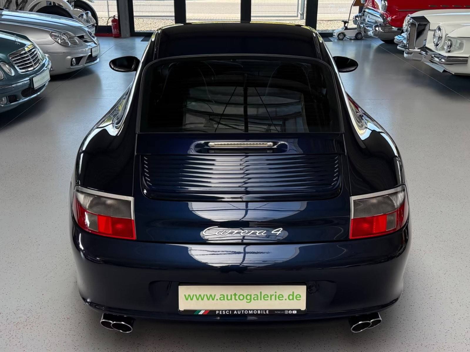 Carrera 4