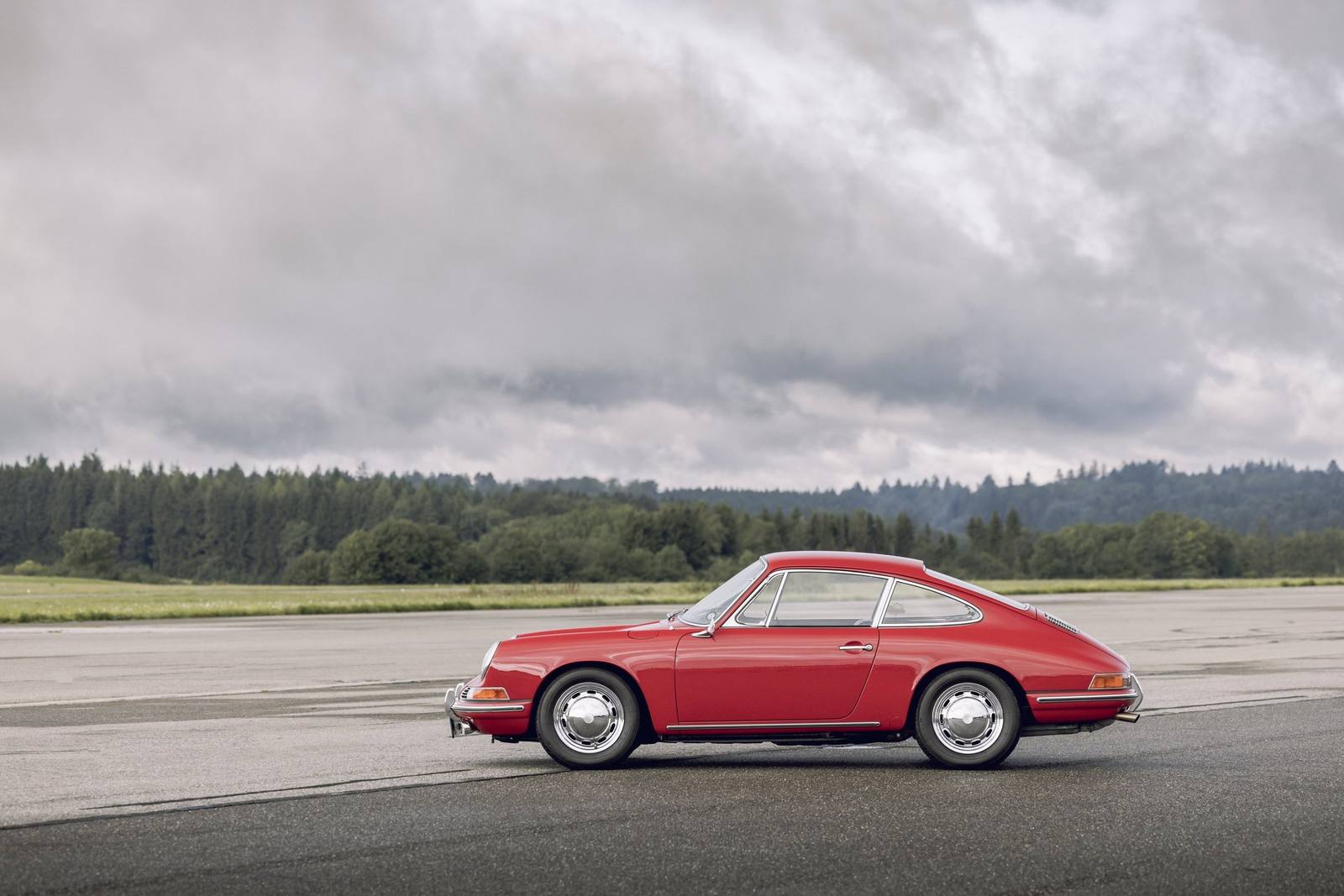 911
