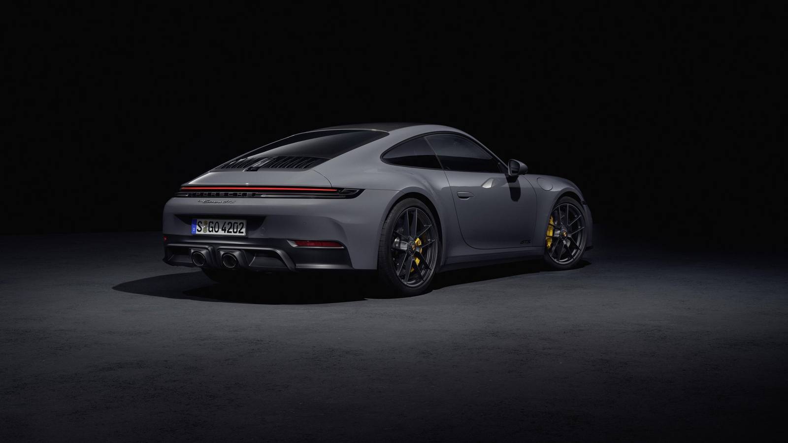 Carrera GTS (T-Hybrid)