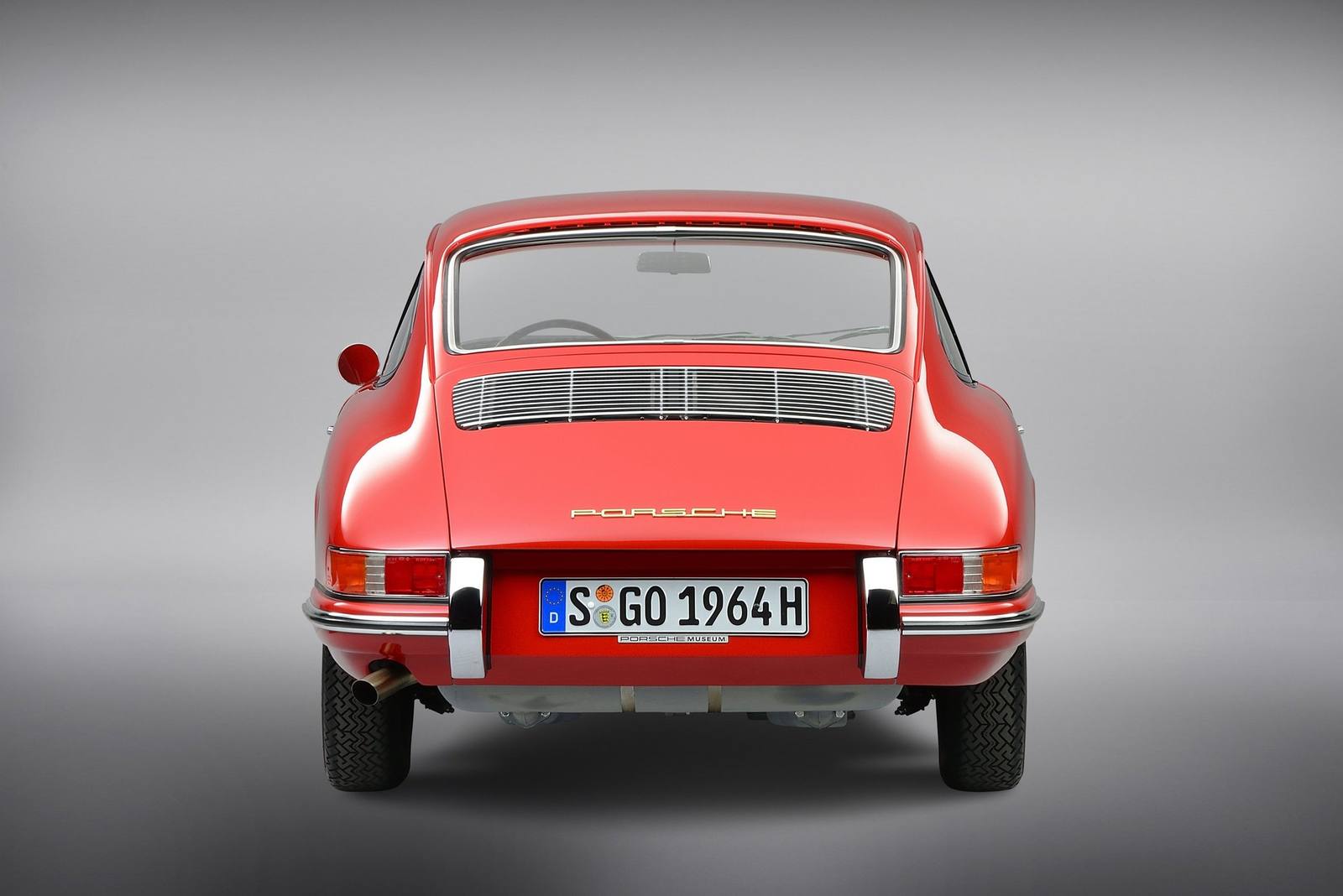 911