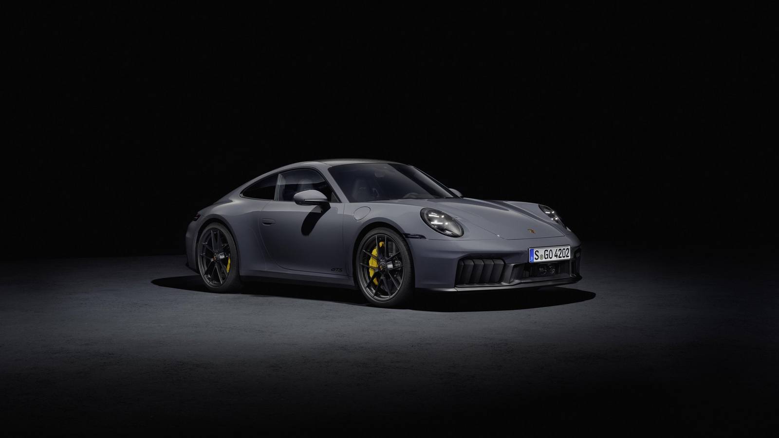 Carrera GTS (T-Hybrid)