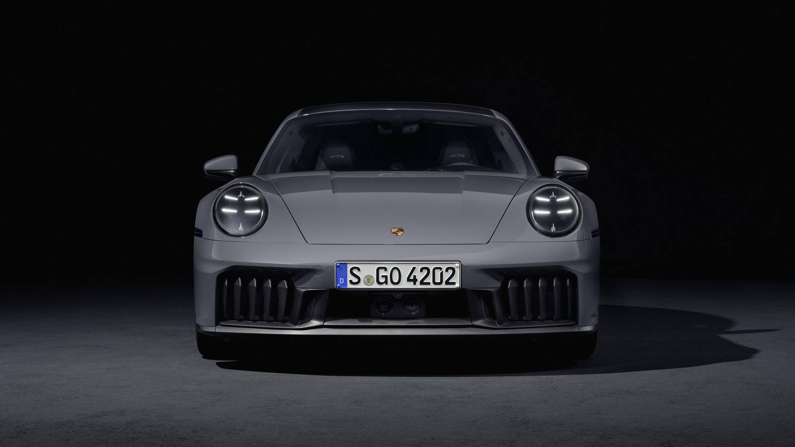 Carrera GTS (T-Hybrid)