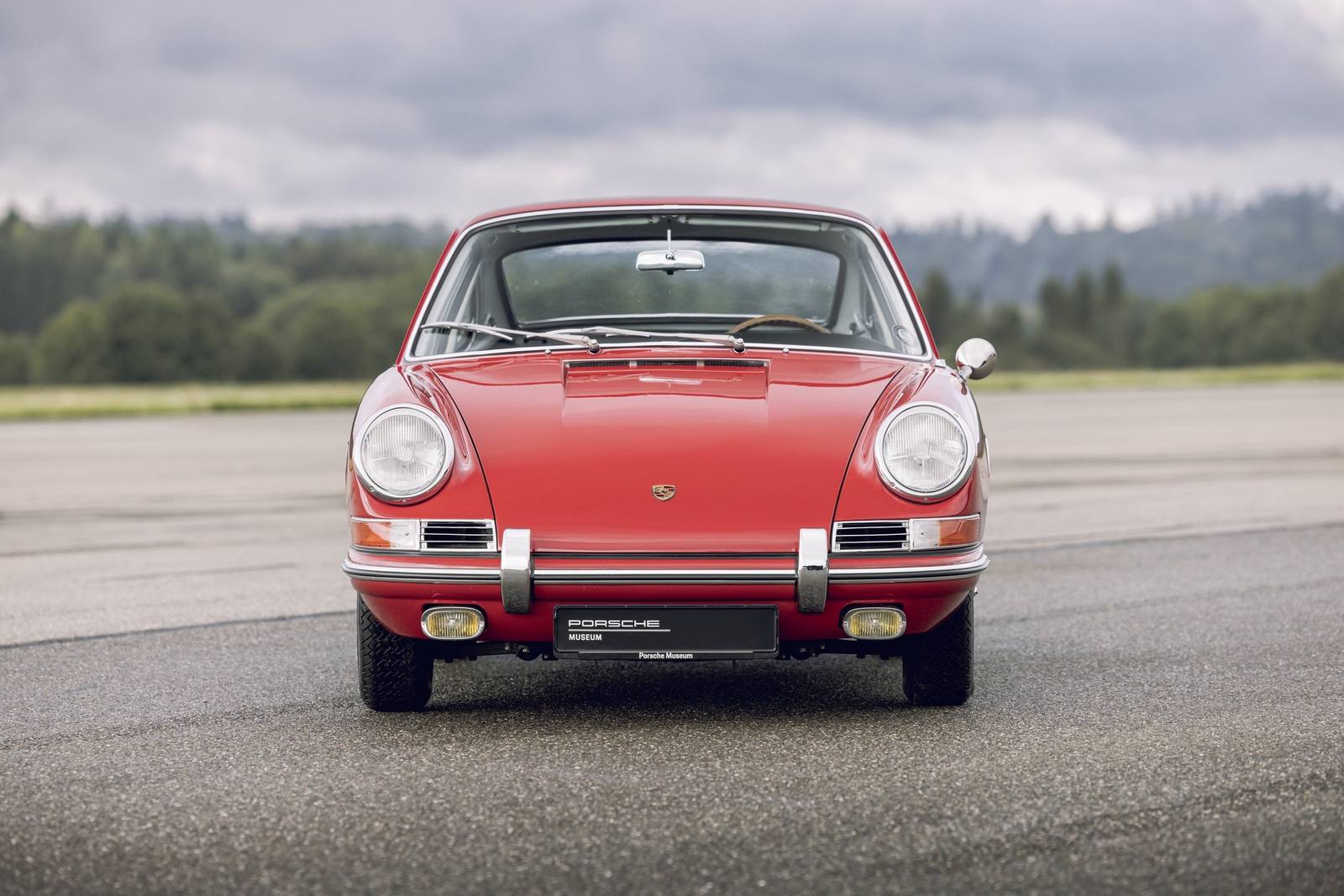911