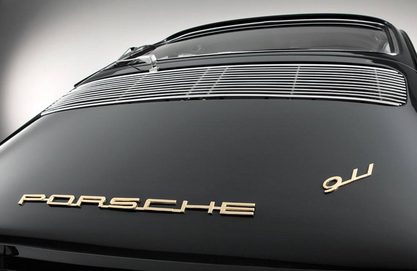 911