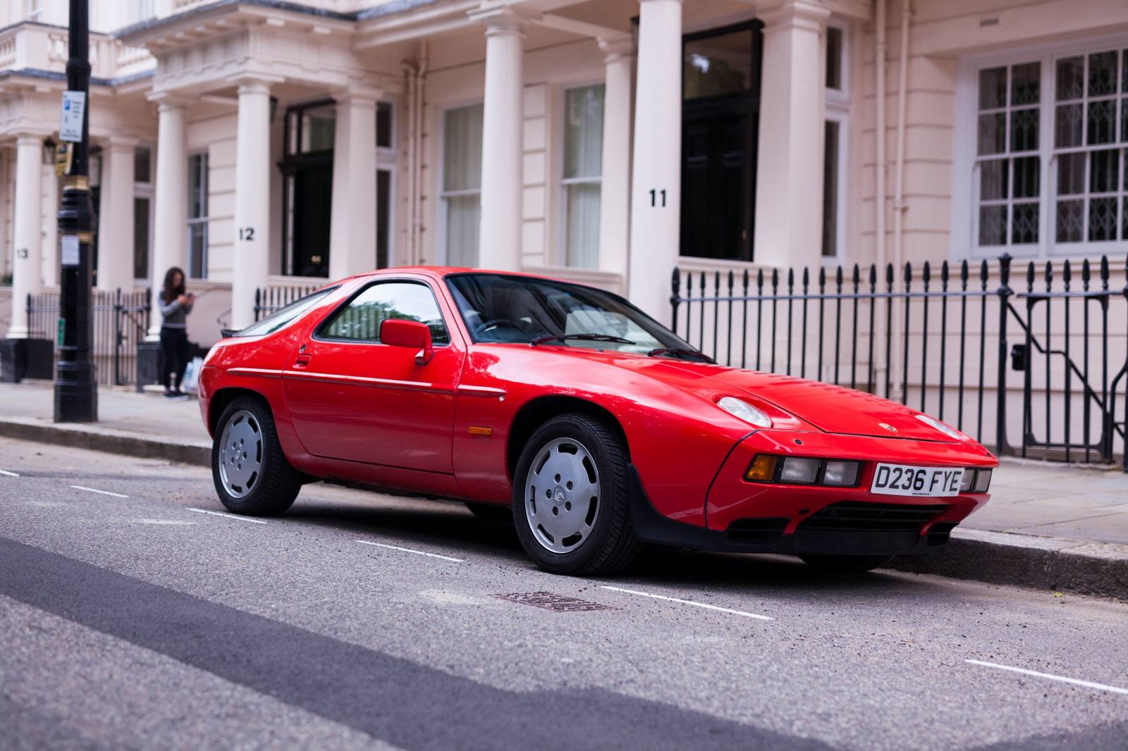 928 S