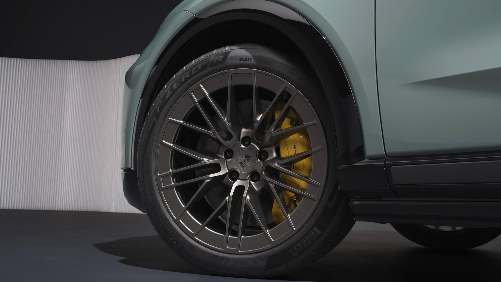 Cayenne Turbo Electric