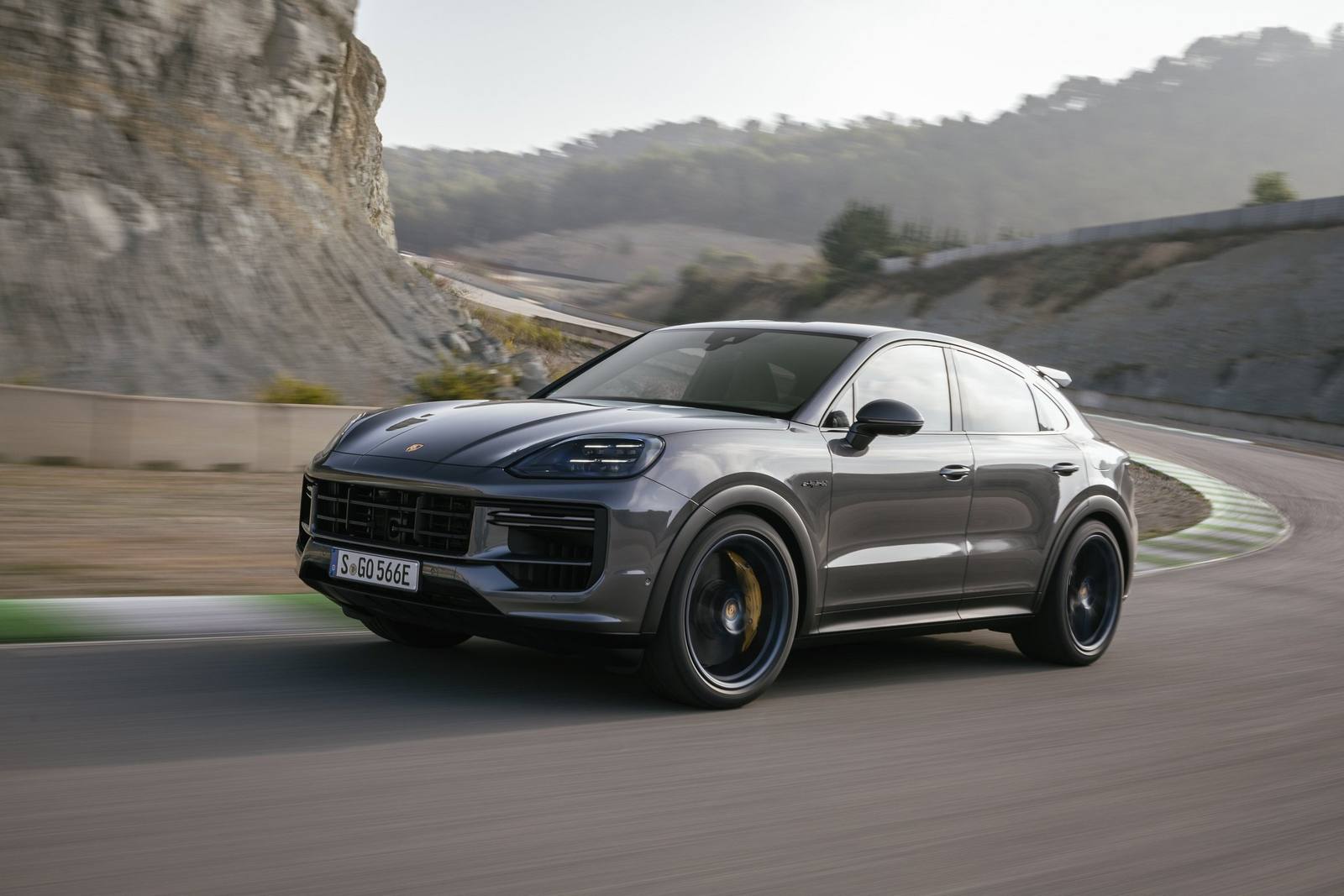 Cayenne Turbo E-Hybrid with GT Package