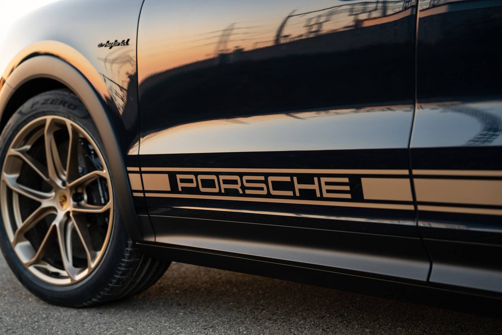 Cayenne Turbo E-Hybrid with GT Package