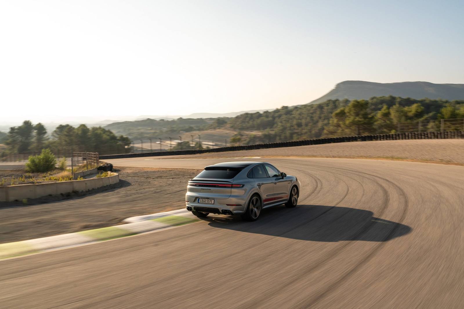 Cayenne Turbo E-Hybrid Coupé