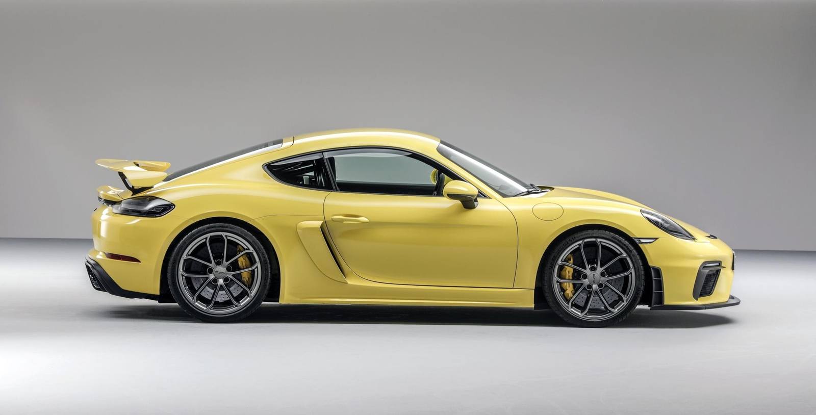718 Cayman GT4