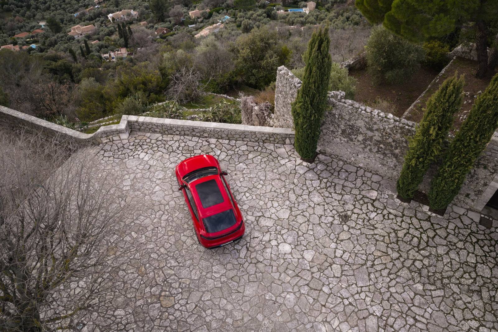 Macan GTS Electric