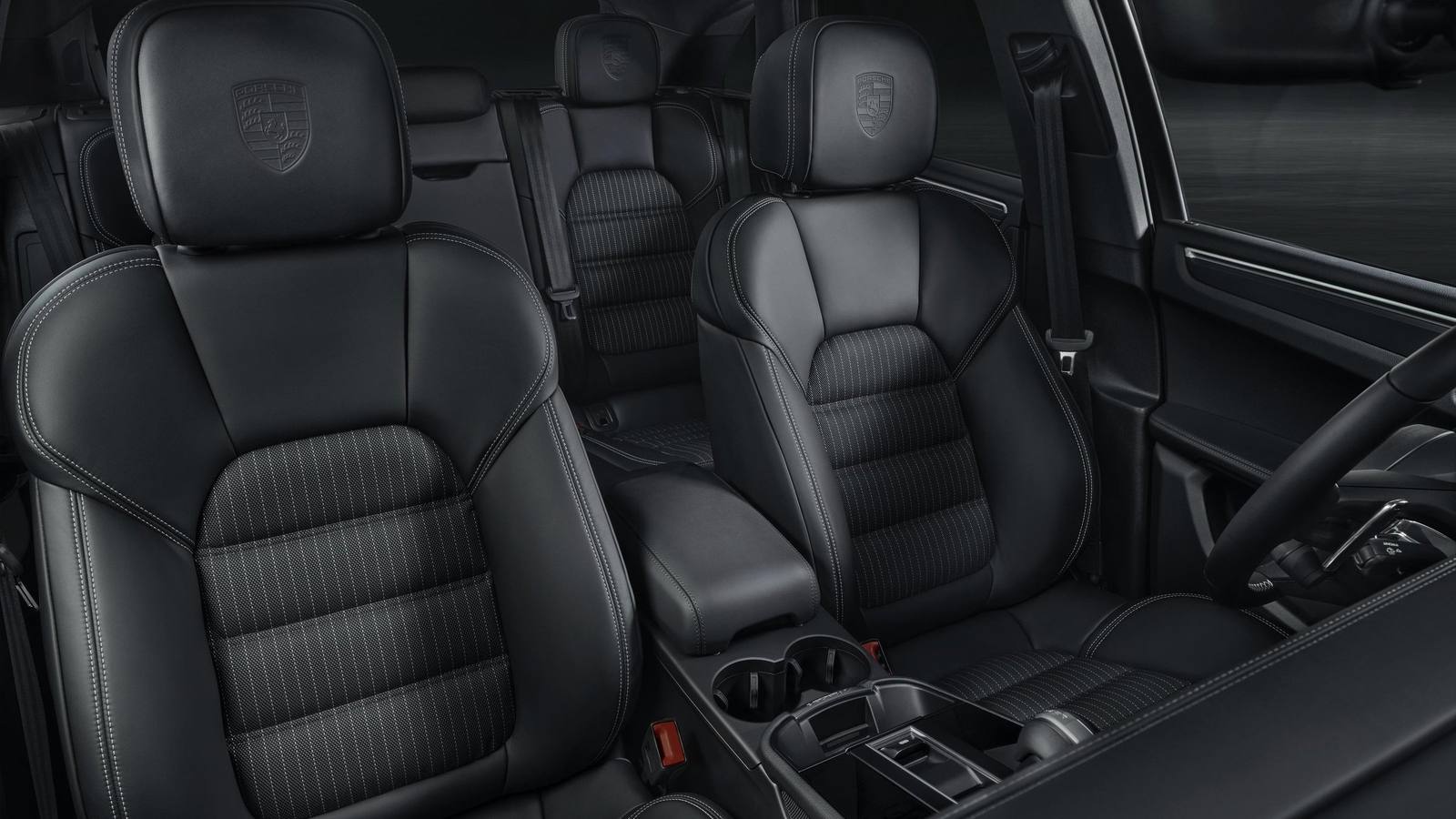 Macan T